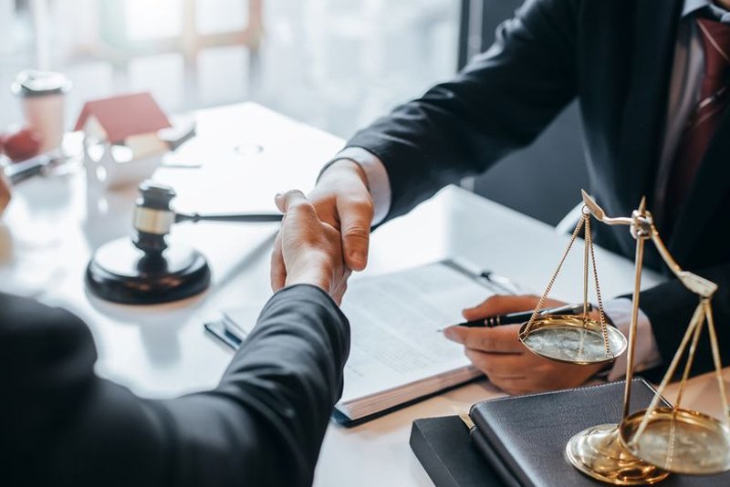 Legal services & collaboration with other international